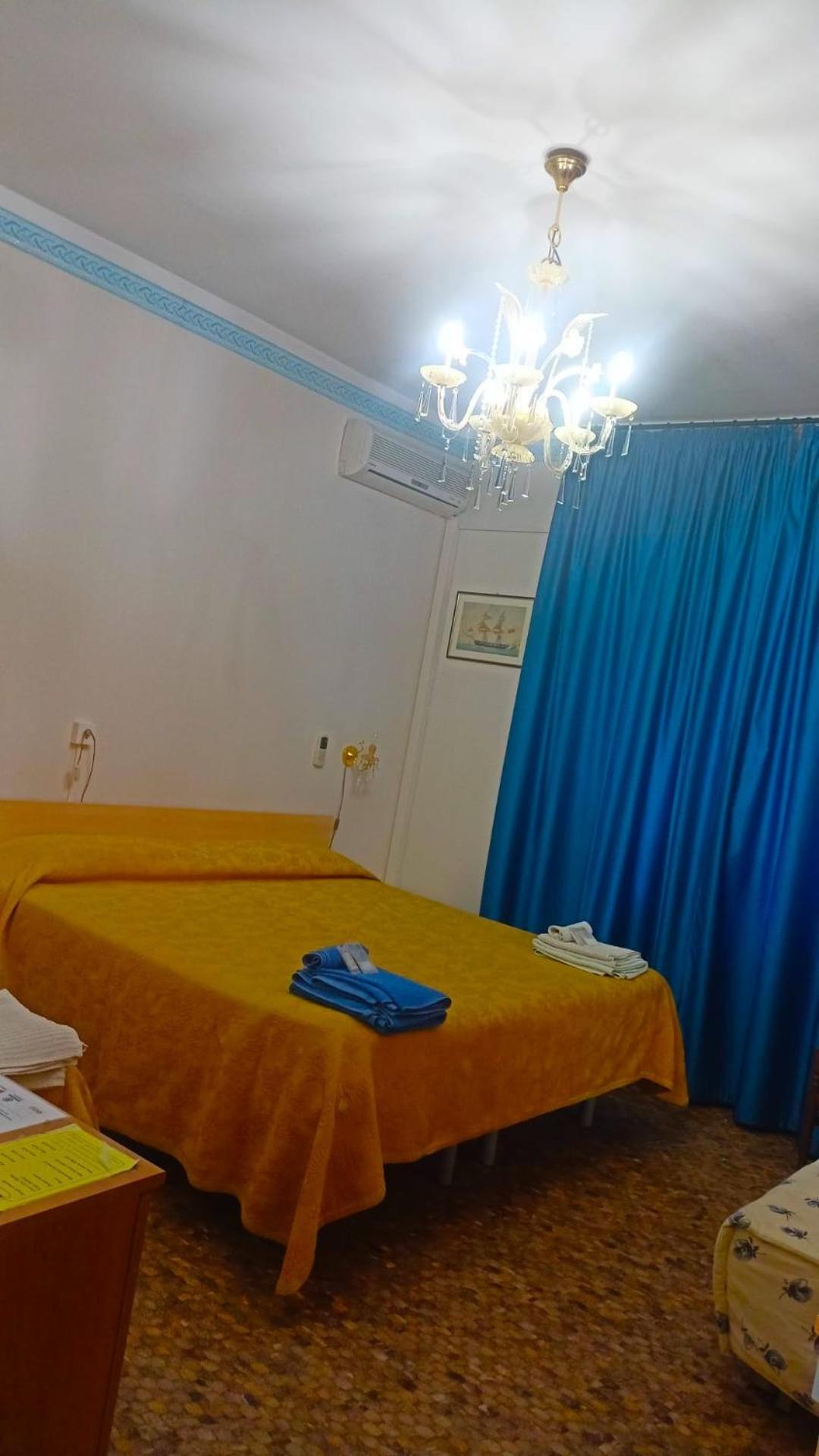 B&B Solana Noli Kültér fotó