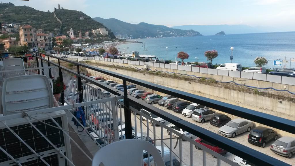 B&B Solana Noli Kültér fotó